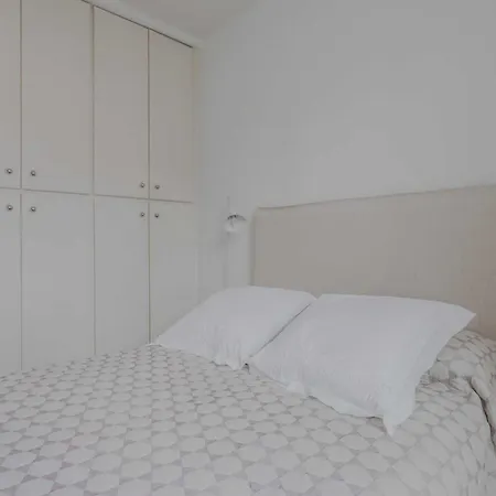 Magnificent Apartment- 2br 4p- Near Sacre-coeur