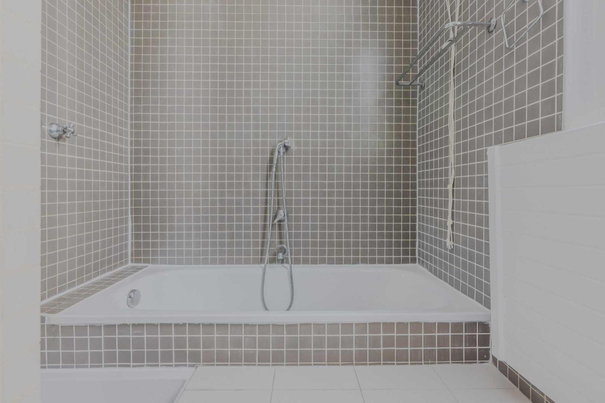 Magnificent Apartment- 2br 4p- Near Sacre-coeur *